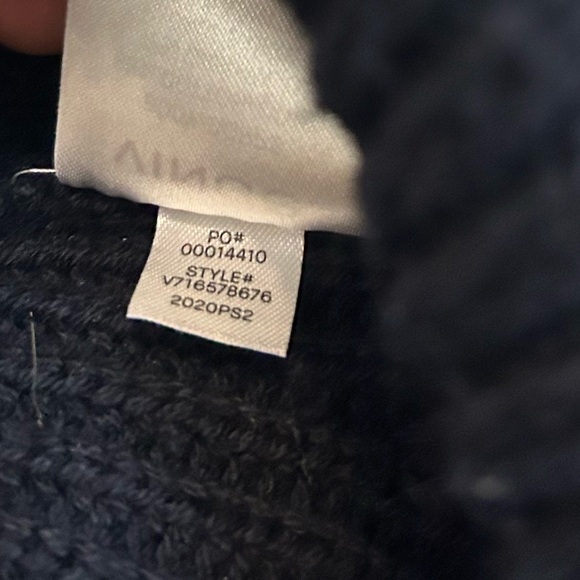 VINCE Ribbed Raglan Crewneck Sweater - Picture 5 of 5